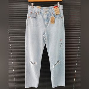 NEW Women's Levi's Low Pro Straight Jeans Light Wash Blue